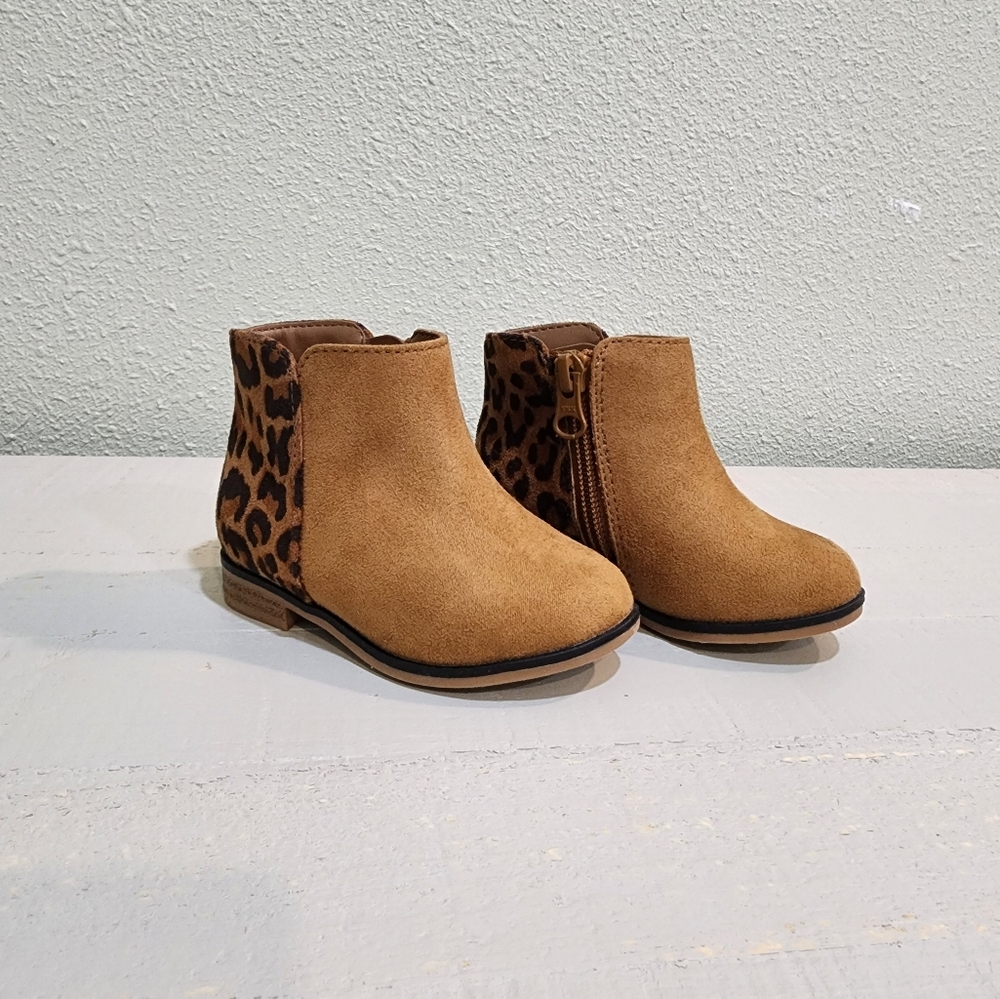 Cognac and leopard print booties